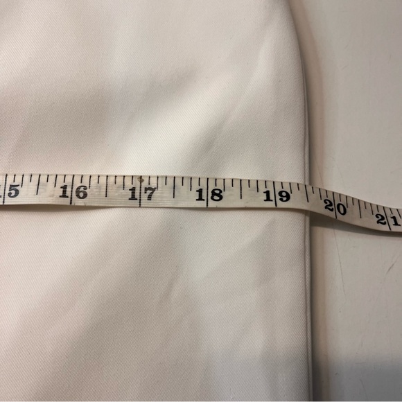 Donna Karan New York Classic White Midi Pencil Skirt, size 8 - Picture 10 of 11
